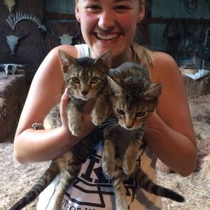 Meet your Posher, Elana